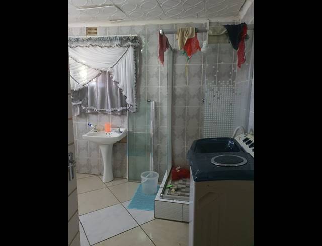 3 BEDROOM HOUSE FOR SALE IN SITHEMBILE